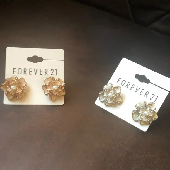 Forever 21 Jewelry Flower Enamel Stud Earrings Poshmark